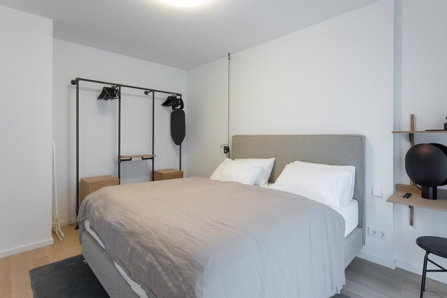 Ideal für Anleger! Exklusiver, voll möblierter Neubau mit Loggia am Donaukanal!