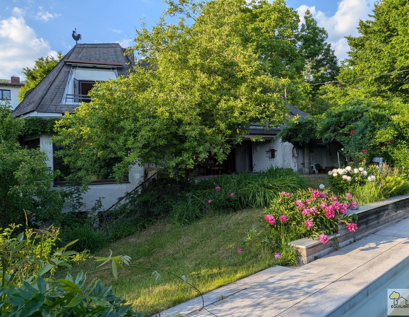TRAUMLAGE PÖSTLINGBERG - Mitten im Grünen mit Fernblick und doch zentral - Villa mit Charakter & Charme