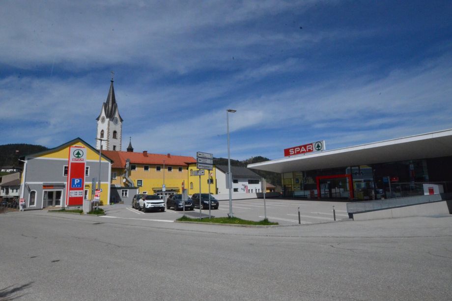 Geschäfts- u. Wohnobjekt mit Potential vis a vis Top-Sparmarkt - Zentrum Unterweissenbach (Baurecht oder Superädifikat)