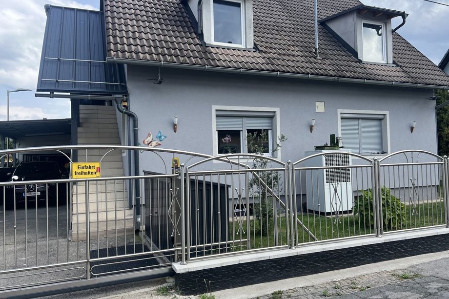 Attraktives Mehrfamilienhaus in Klagenfurt: Vollsaniert mit Terrasse und Garage!