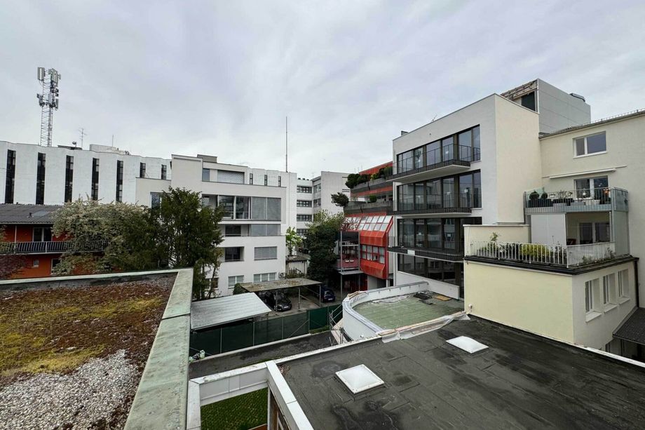Bestandfreies Stadthaus mit Entwicklungspotential im Zentrum von Wels zu verkaufen
