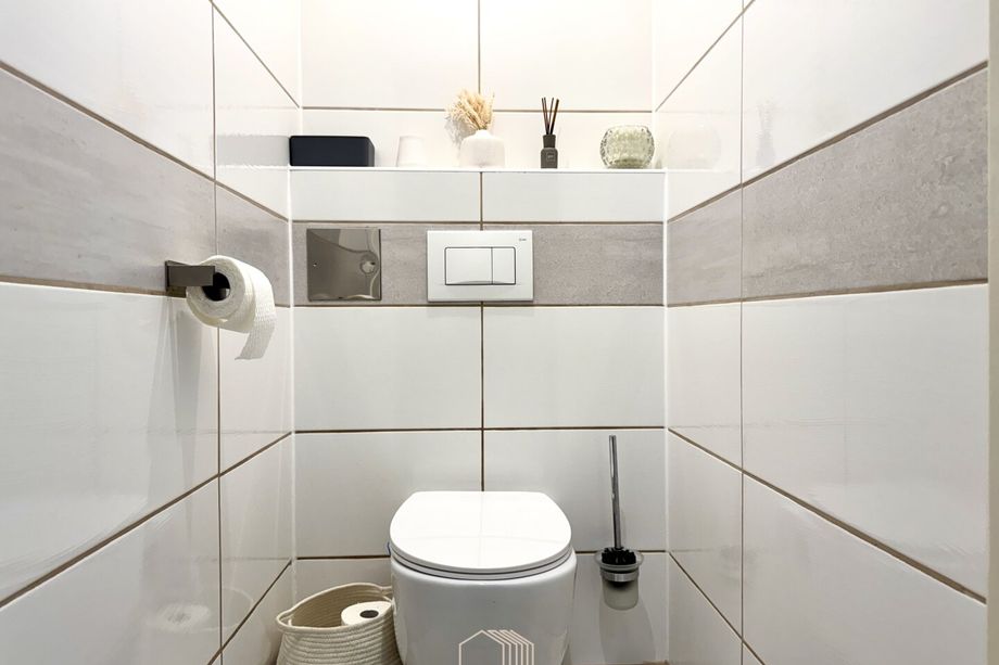 KALVARIENBERG: Sonnige 3-Zimmer-Wohnung mit Extraküche, Balkon und Loggia!