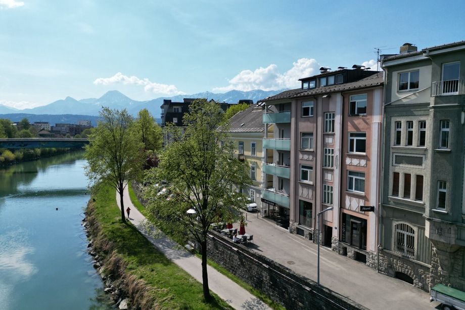 Zinshaus in Bestlage von Villach - direkt am Drauufer mit attraktivem Entwicklungspotenzial zu kaufen!