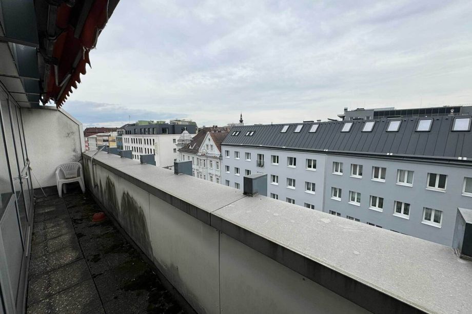 Bestandfreies Stadthaus mit Entwicklungspotential im Zentrum von Wels zu verkaufen