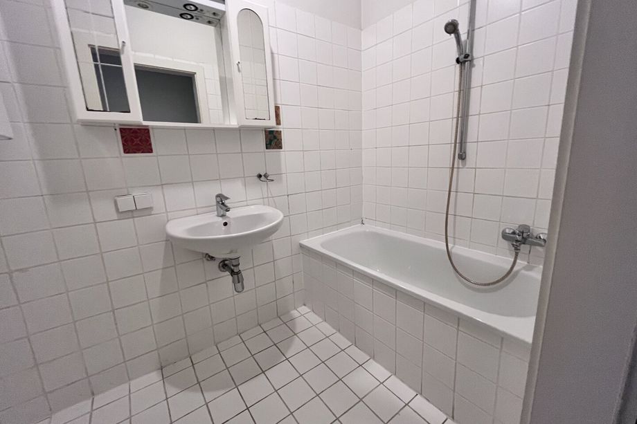 Graz-Zentrale Lage: 2 MONATE MIETFREI! Preiswerte 2-Zimmer-Wohnung mit Lift und optimaler Öffi-Anbindung!