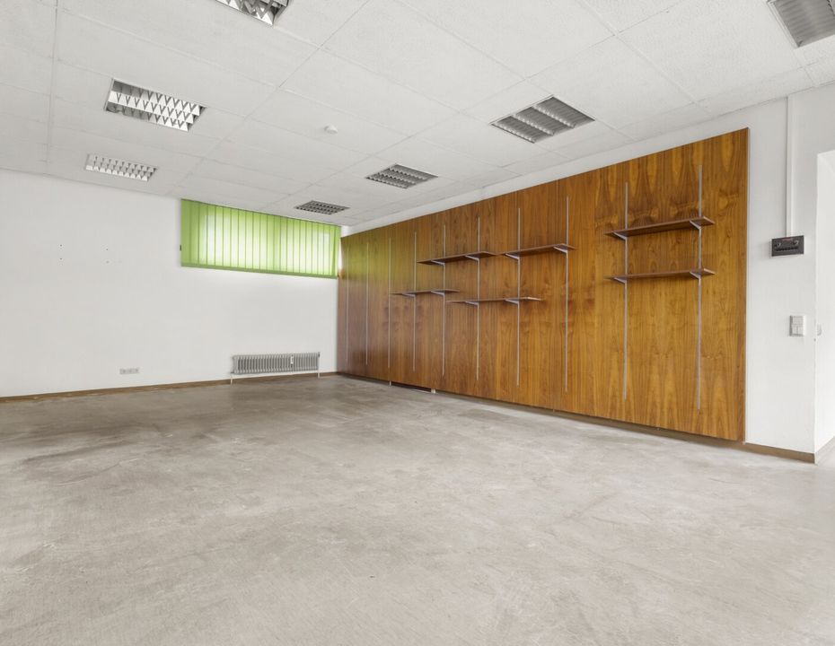 Vielseitige Gewerbefläche mit hoher Sichtbarkeit ideal für Praxis, Studio oder Büro in Klagenfurt!