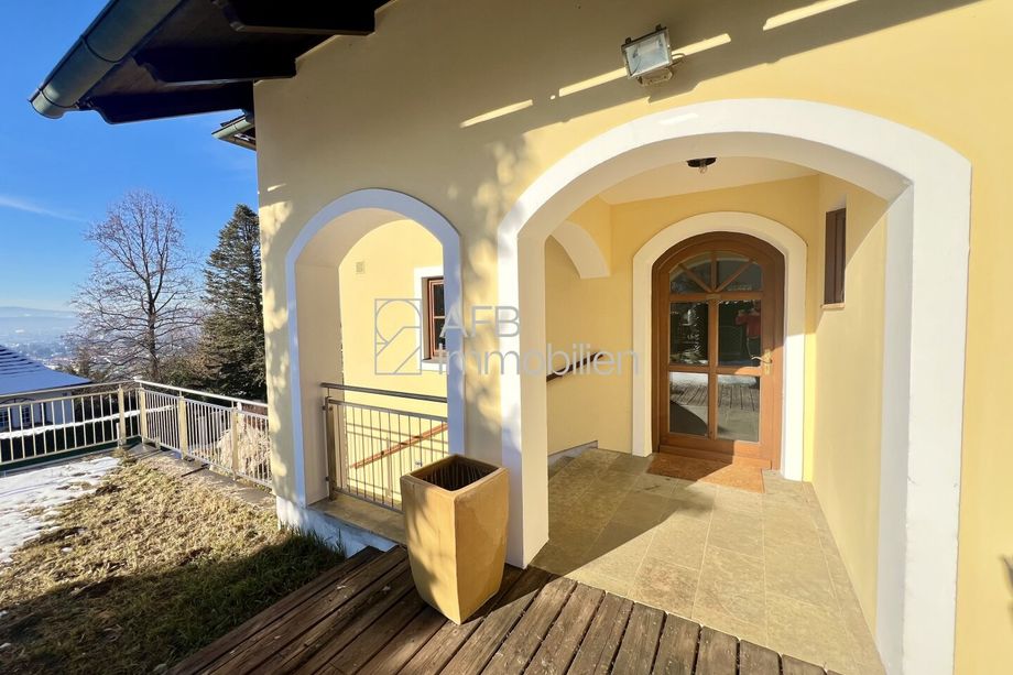 Wunderbare Villa in St. Peter - exklusives Wohnen mit unverbaubarer Fernsicht