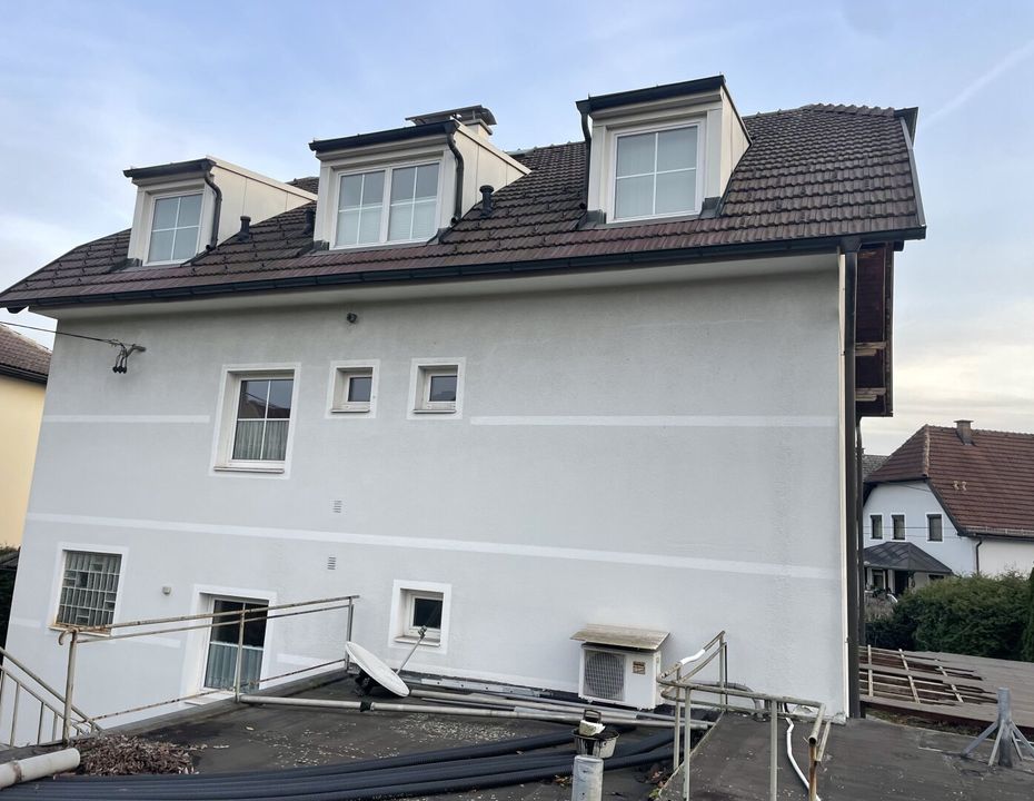 Zentrales Wohnhaus - Drei Einheiten - Attraktives Anlage,- bzw. Entwicklungspotenzial - Ideal für Vermietung, Entwicklung oder Eigennutzung