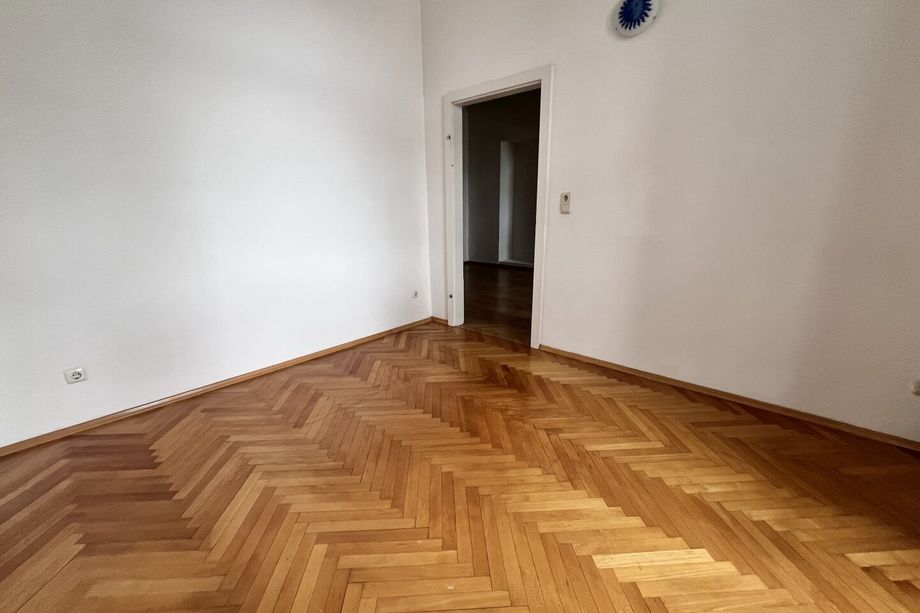 Graz-Zentrale Lage: 2 MONATE MIETFREI! Preiswerte 2-Zimmer-Wohnung mit Lift und optimaler Öffi-Anbindung!