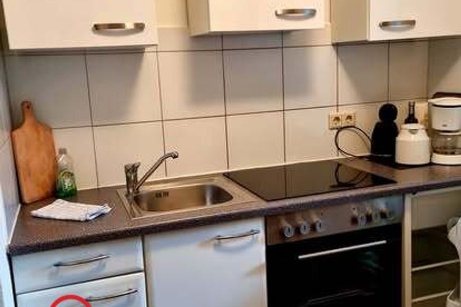Kompaktes Wohnhaus mit 6 Kleinwohnungen - Anlageobjekt/Mitarbeiterwohnhaus in zentraler Stadtlage