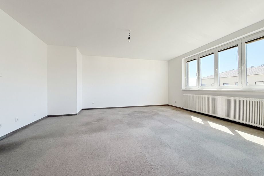 Großzügige, offen gestaltete Wohnung im obersten Stockwerk - bis zu 5 Zimmer möglich!