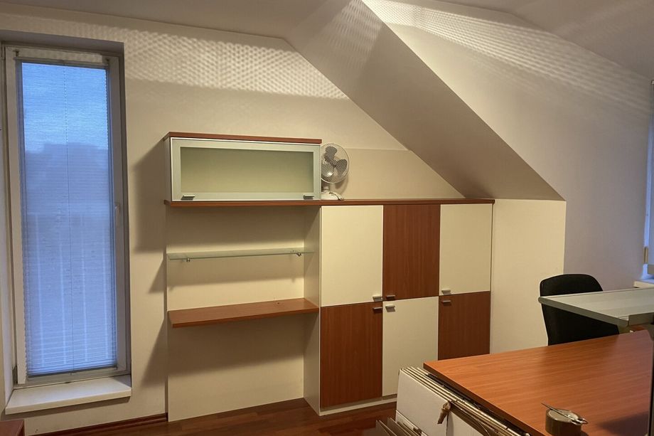 Zentrales Wohnhaus - Drei Einheiten - Attraktives Anlage,- bzw. Entwicklungspotenzial - Ideal für Vermietung, Entwicklung oder Eigennutzung