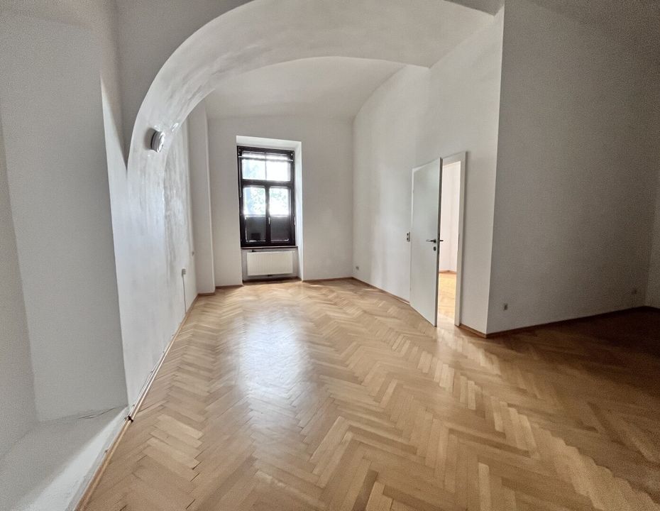 Graz-Zentrale Lage: 2 MONATE MIETFREI! Preiswerte 2-Zimmer-Wohnung mit Lift und optimaler Öffi-Anbindung!