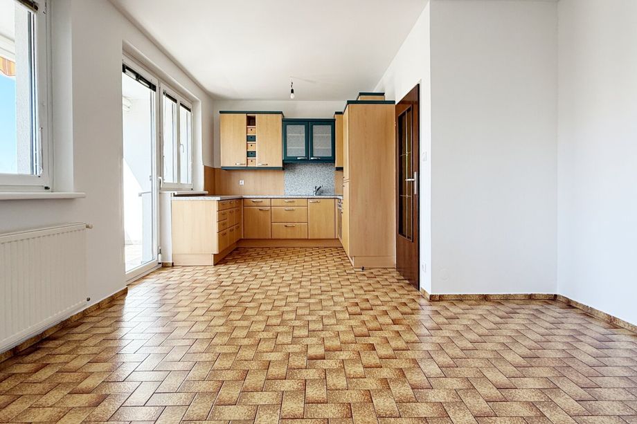Großzügige, offen gestaltete Wohnung im obersten Stockwerk - bis zu 5 Zimmer möglich!
