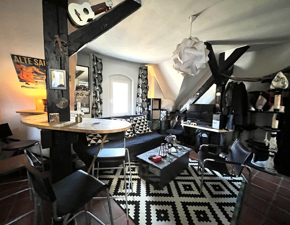 Graz - St. Leonhard: Attraktive Kapitalanlage mit Wertsteigerungspotenzial, Schillerplatz: Wohnung mit großer Terrasse zum attraktivem Preis!