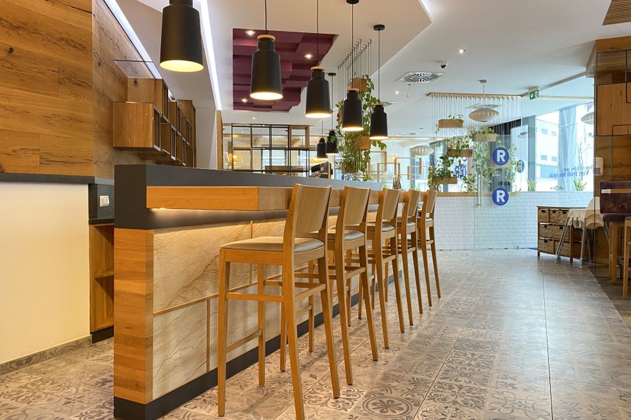 Äußerst attraktives Restaurant in Bestzustand - vollausgestattet & bereit zur Neueröffnung