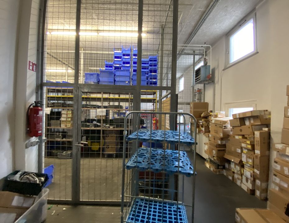 Großzügige Lagerflächen mit direktem Rampenzugang