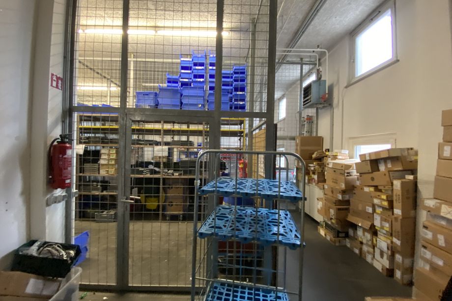 Großzügige Lagerflächen mit direktem Rampenzugang