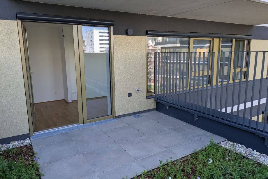 Top moderne 44m² Single-/ Pärchenwohnung mit 19m² Terrasse, Village im Dritten, Parkblick