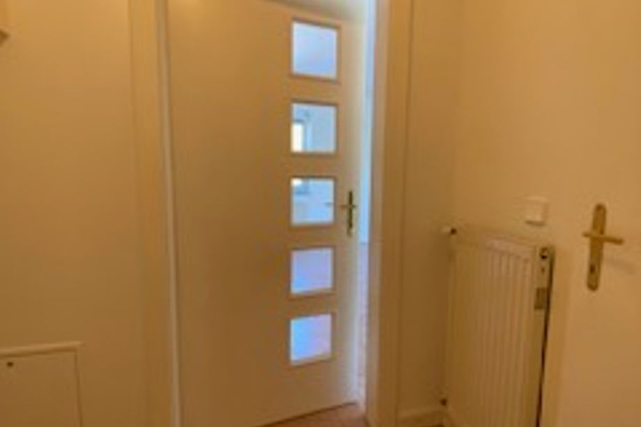 GARTENWOHNUNG IN RUHIGER VILLENGEGEND