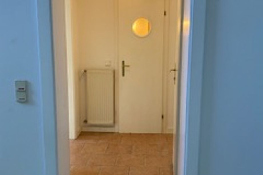 GARTENWOHNUNG IN RUHIGER VILLENGEGEND