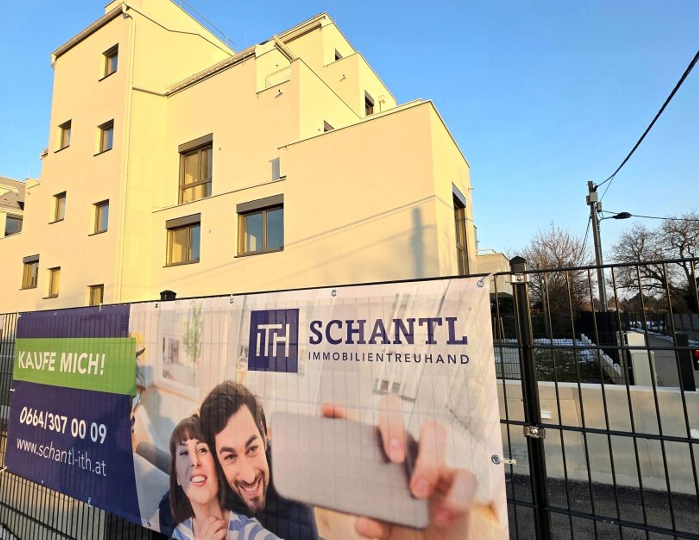 Perfektes Wohnkonzept! Traum-Balkon / Traum-Wohnung / Traum-Lage! 3 Zimmer + Nachhaltige Energienutzung + Grün- und Ruhelage + Ums Eck von Wiens schönsten naturnahen Gewässern!