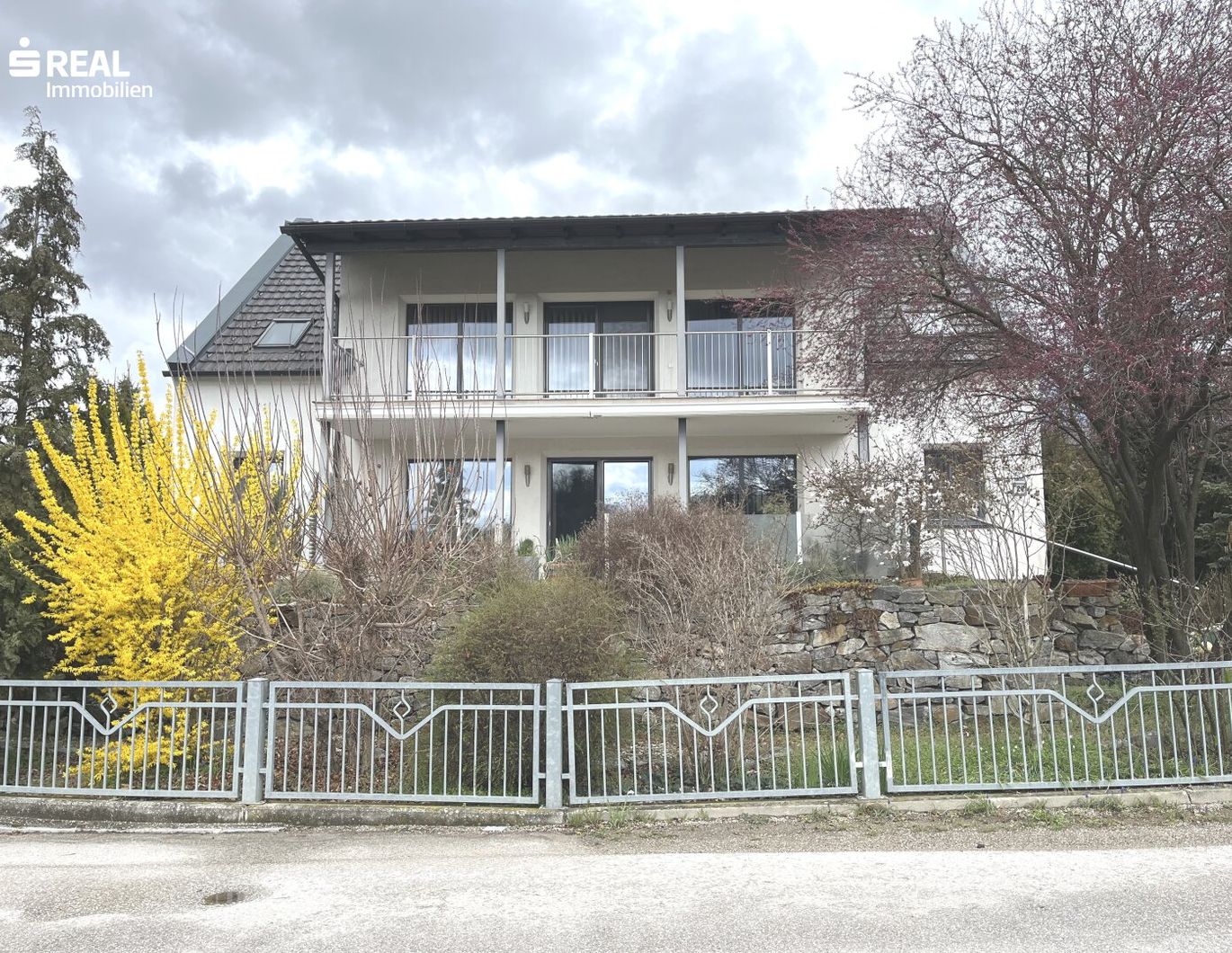 modernes Zweifamilienhaus mit großem Raumangebot in der Wachau