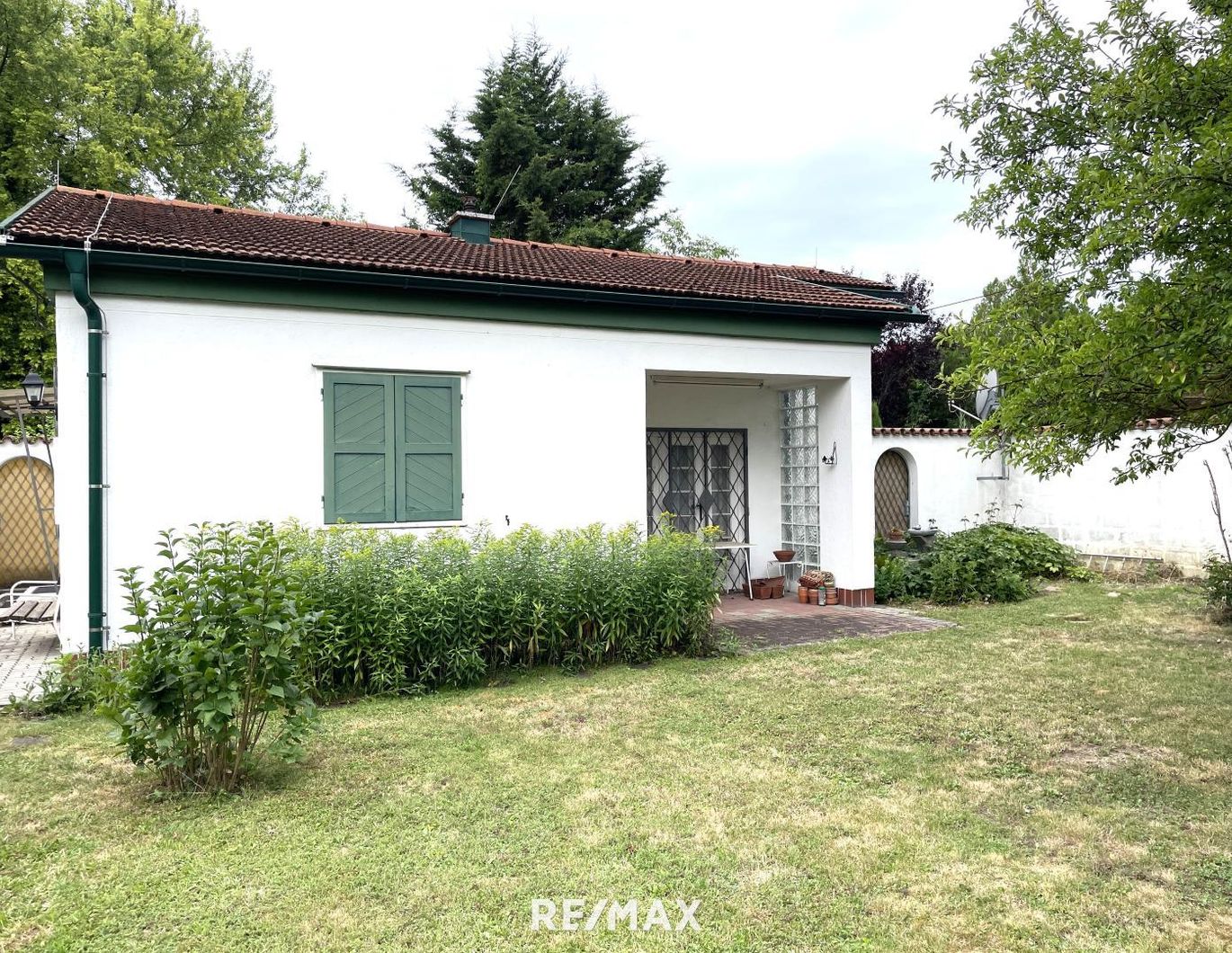 Kleiner Bungalow in guter Eßlinger Lage (1220 Wien)