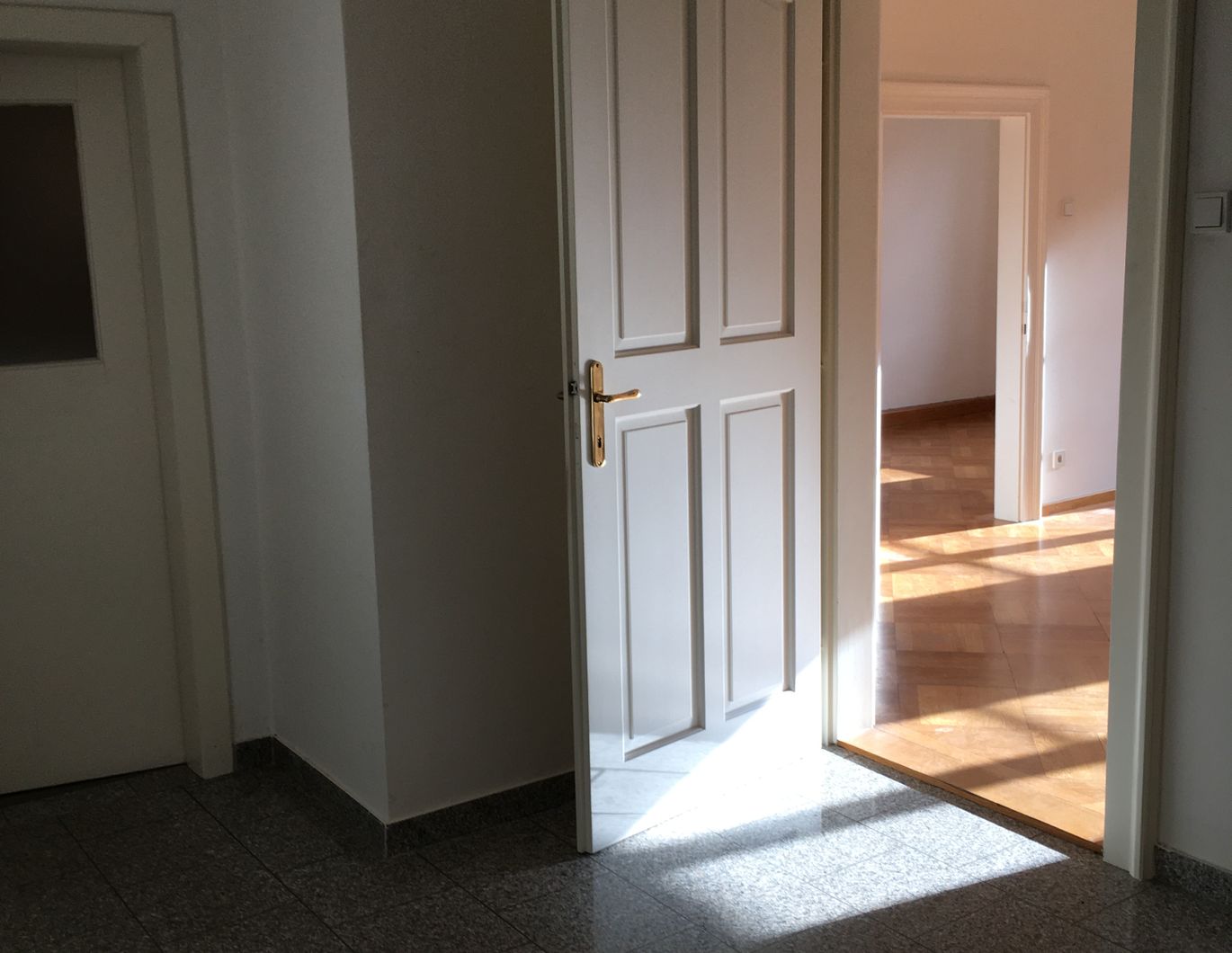 Schöne Altbauwohnung zu mieten im historischen Stadtzentrum von Weitra