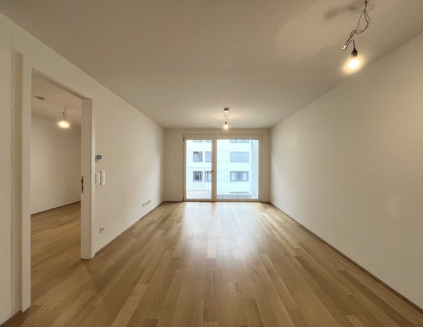 3., Wunderschöne 2-Zimmer-Wohnung im gefragten Botschaftsviertel!