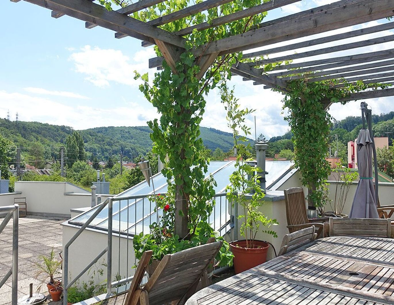 3-Zimmer-Wohntraum mit Loggia & Panorama-Gemeinschaftsdachterrasse