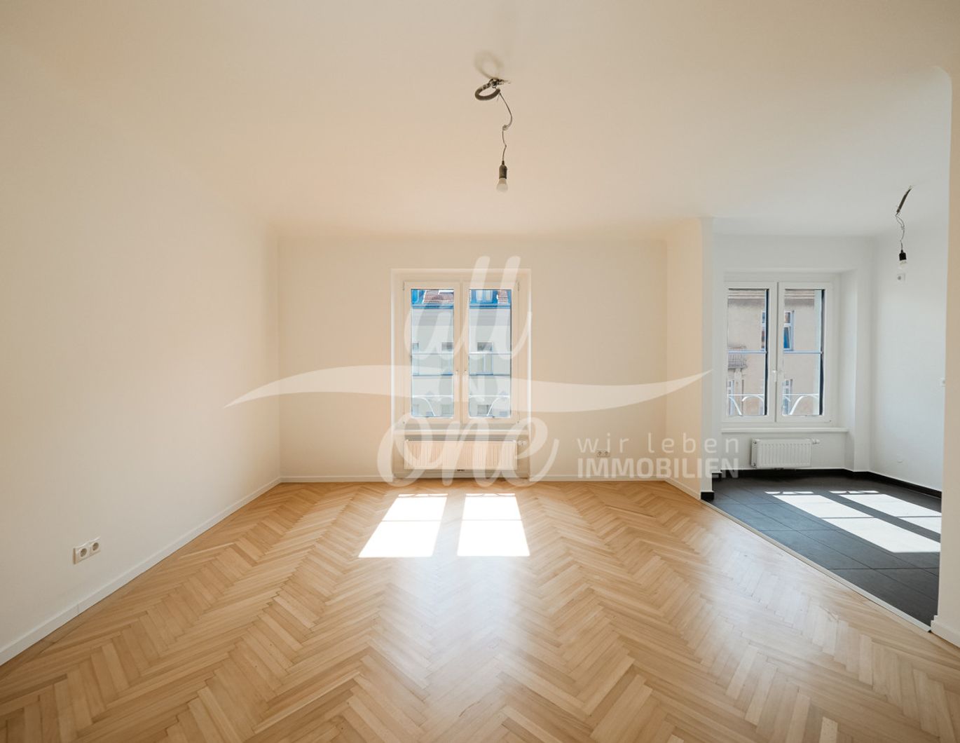 2-Zimmer-Wohnung im 5. Stock mit Lift -Erstbezug nach Sanierung