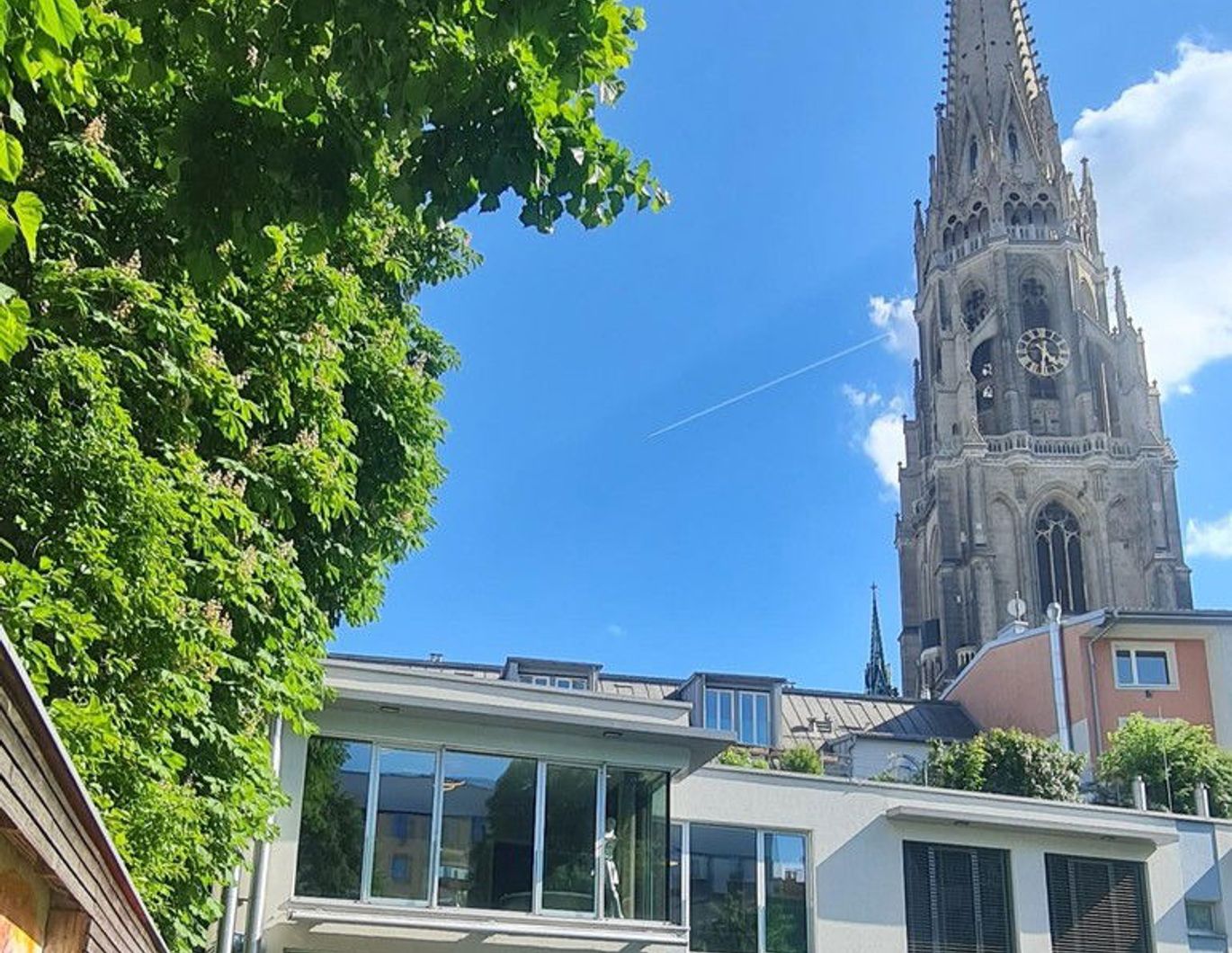 Townhouse 260m2 - Zentrum mit Garten, Pool am Domplatz Linz