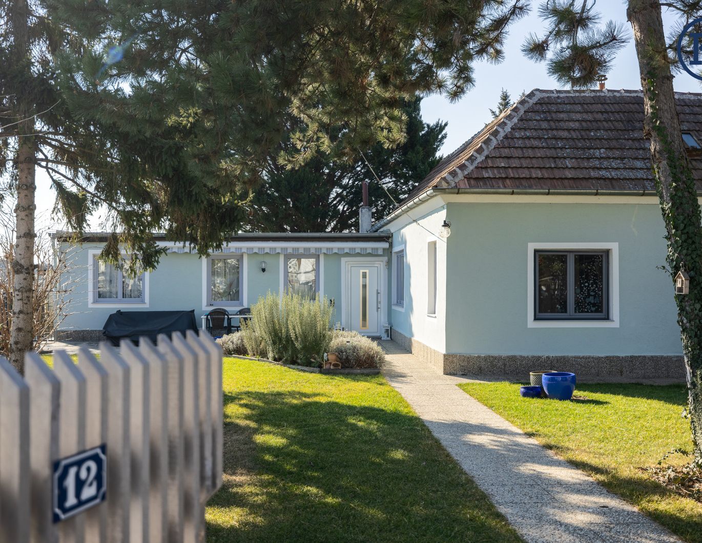 Hidden away in a quiet garden neighborhood, a little gem awaits you!