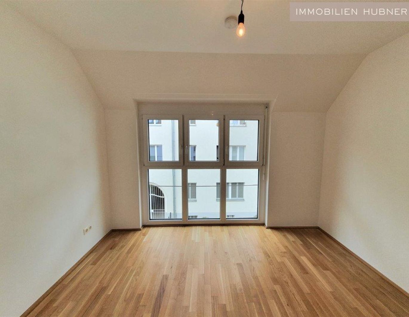 Helle Neubauwohnung, großzügige Aufteilung // Nähe U6!!