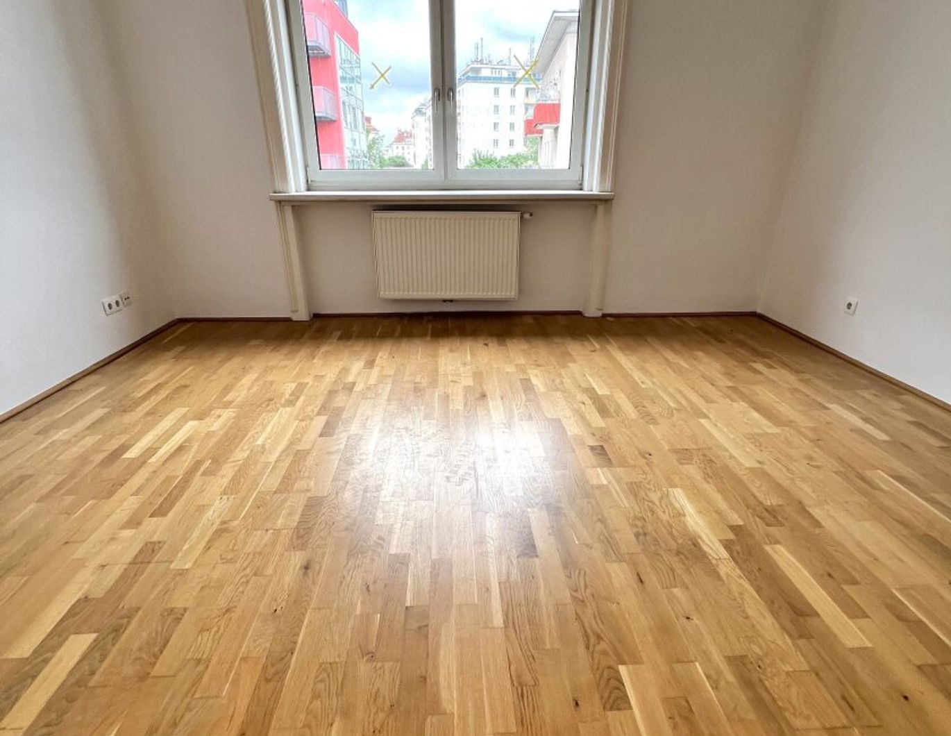 Einziehen und Wohlfühlen - Stilvoll sanierte 3 Zimmer Wohnung in bester Lage