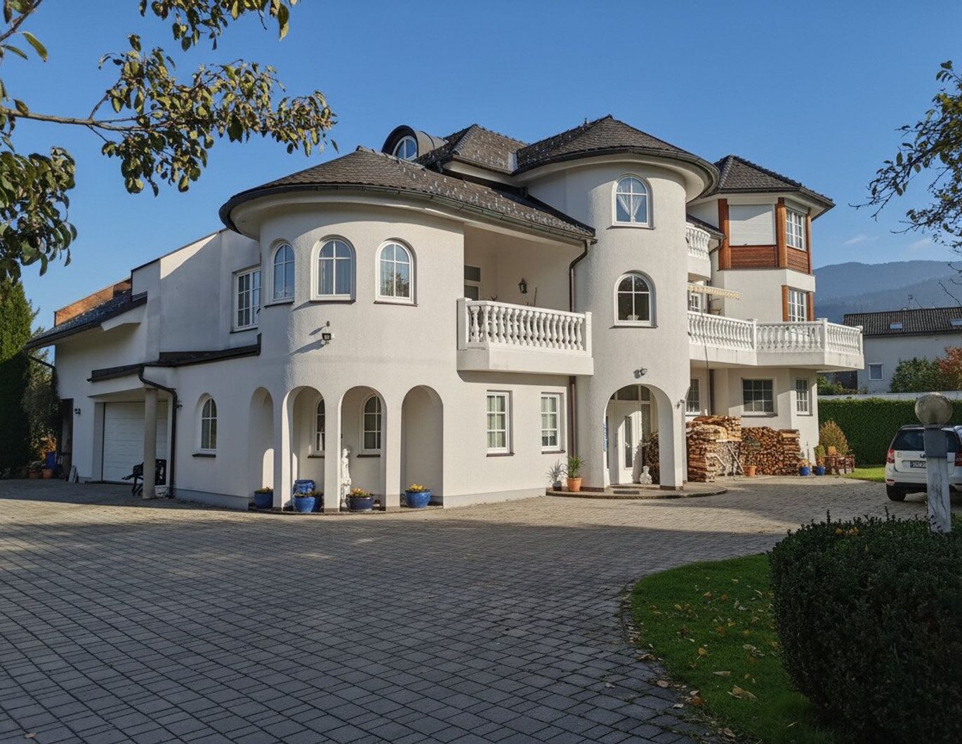 Helle 128m² Terrassenwohnung, Privathaus mit 3 Wohneinheiten, Sackgassenlage