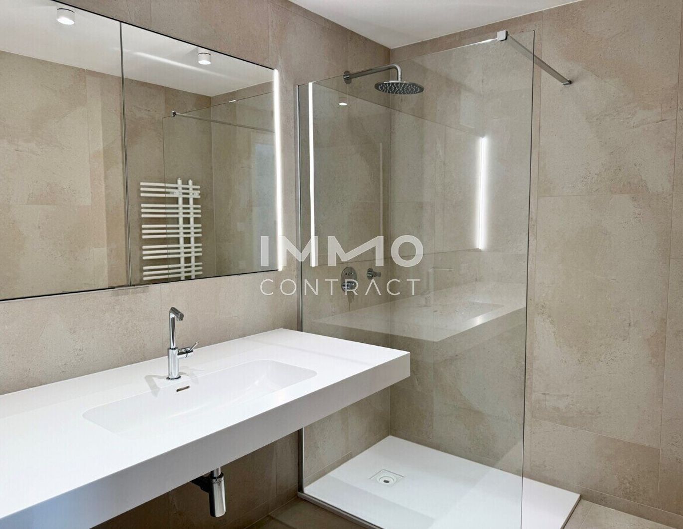 Hot offer! Directly at the main train station: Commission-free