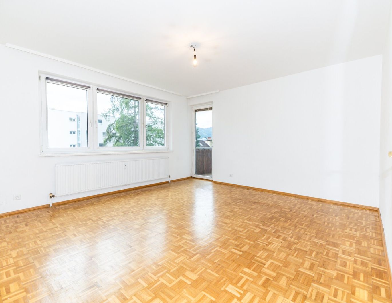 OHNE PROVISION I ZENTRAL I GRÜNBLICK I LOGGIA MIT MARKISE I LICHTDURCHFLUTET I RUHELAGE I AB SOFORT I PROJEKT WOHNEN I