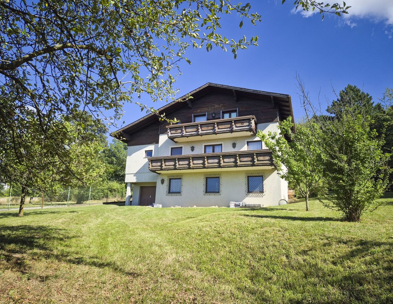 Mehr-Generationen-Wohnhaus mit Potenzial und über 2.000 m² Grund