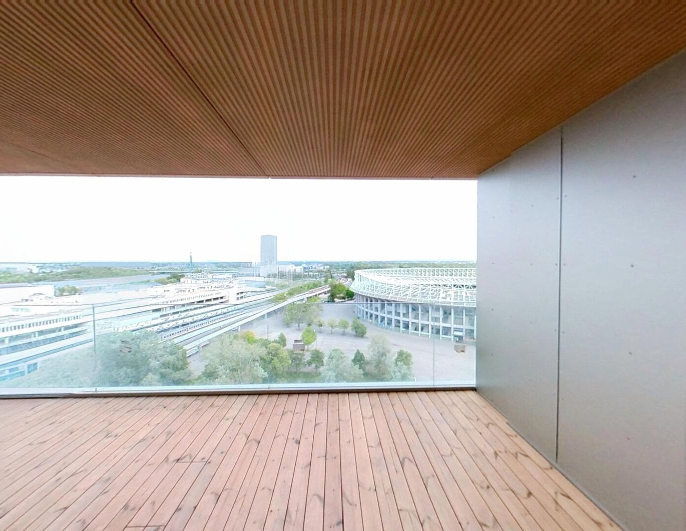 Hochhaus Grünblick: Erstbezug 15.OG | U2 | XL-Balkon