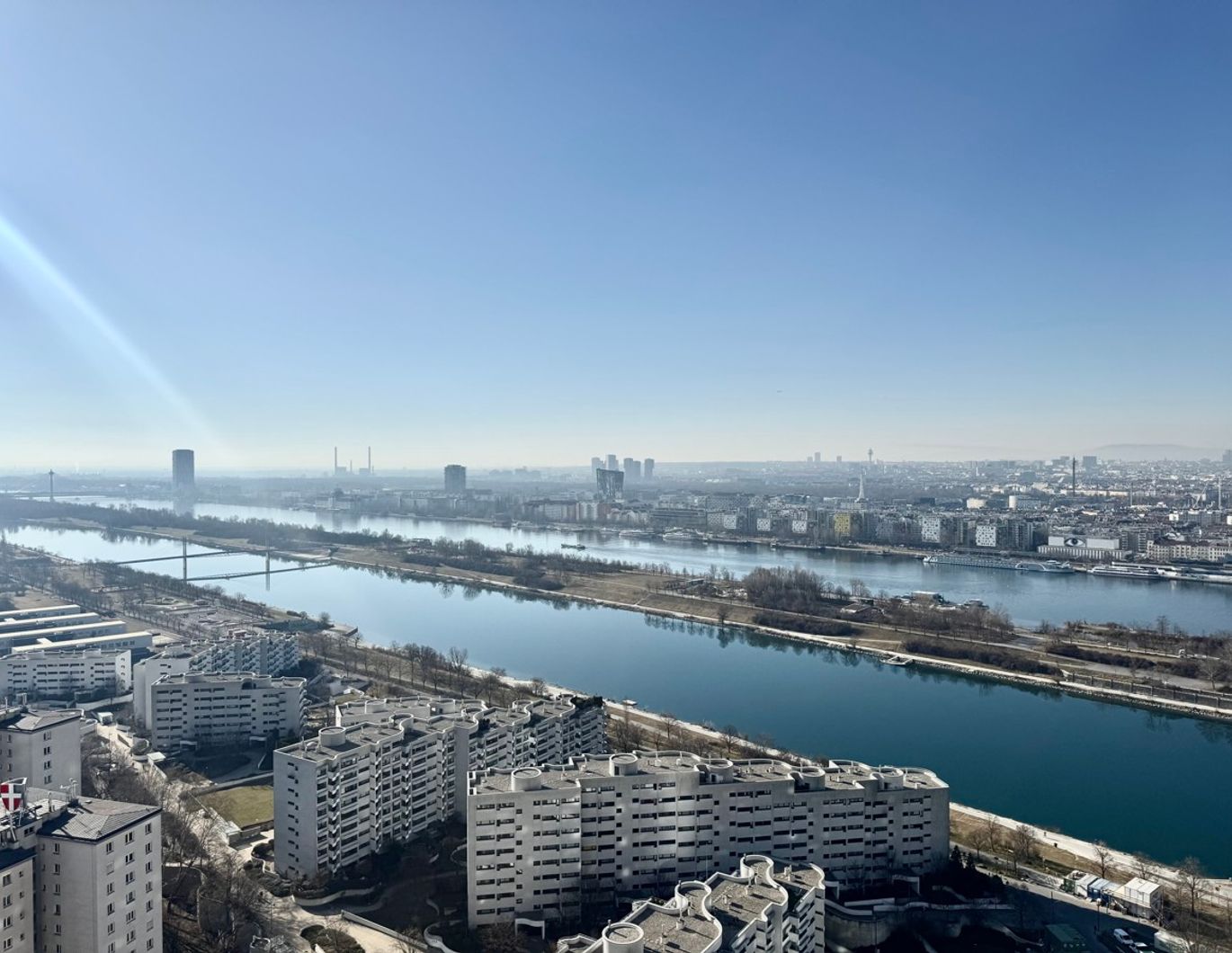 Provisionsfrei: U1 Donauinsel - Schnäpphen Hit! Außergewöhnliche Liegenschaft inklusive täglichem Urlaubsfeeling