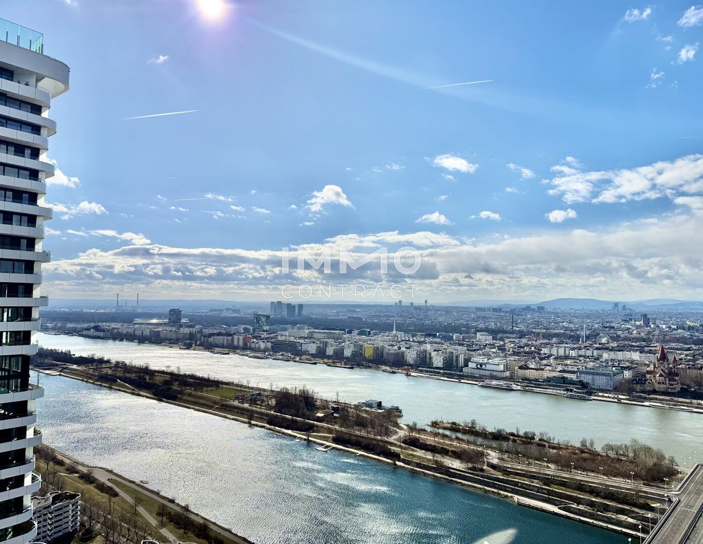 DC2: Luxury Tower Living mit Blick auf Stephansdom & Prater