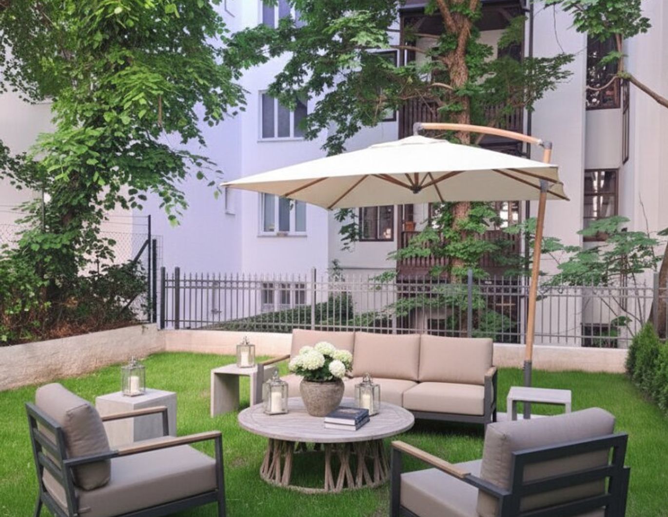 Perfekt sanierte 2-Zimmer-Altbauwohnung mit Garten in Top-Lage