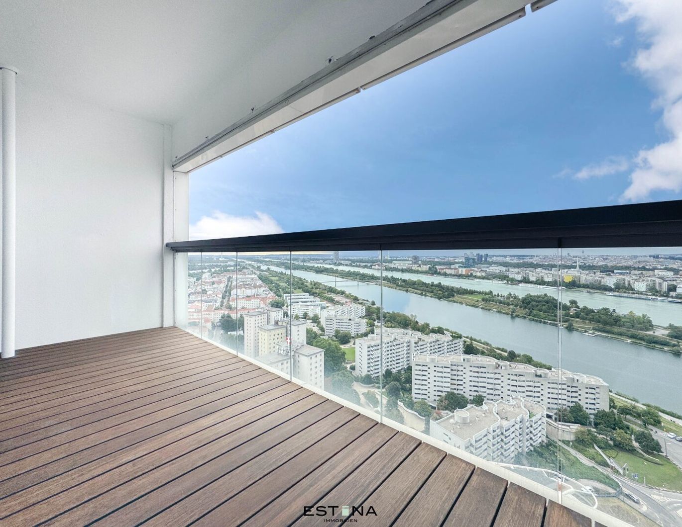 Hochwertiges Wohnen direkt am Wasser mit spektakulärem Blick über Wien | Provisionsfrei