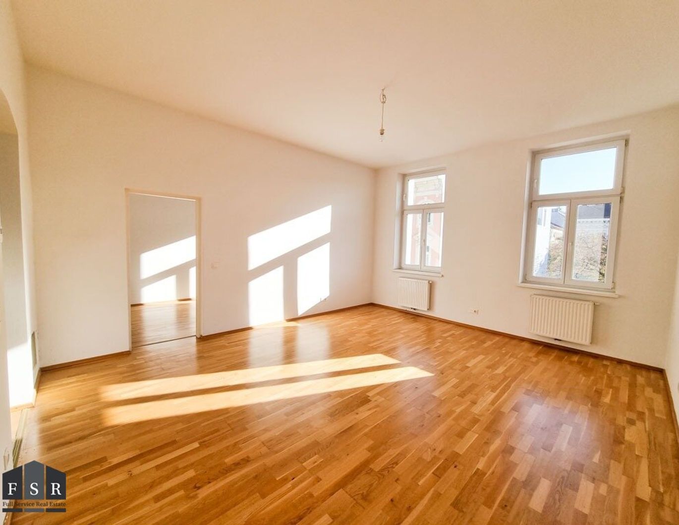 5-Zimmer-Altbauwohnung mit Balkon, lichtdurchflutet und ruhig in guter Lage des 5. Bezirks - zukünftige U-Bahnnähe