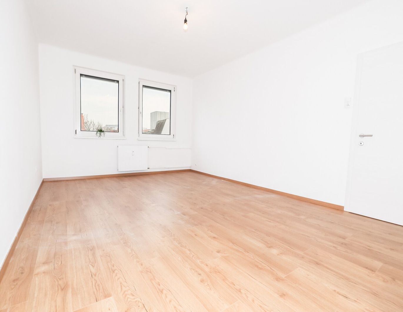 !! WOW !! I I BADEWANNE I MODERN SANIERT I OFFENE KÜCHE I 4. STOCK MIT LIFT I HAUSTIERE WILLKOMMEN I TOP-GRUNDRISS I PROJEKT WOHNEN I