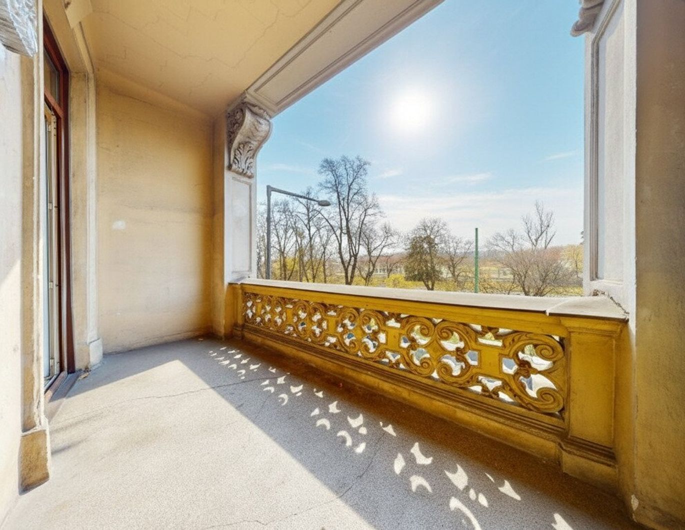 Wohnung mit Widmung für Kurzzeitvermietung vor den Toren Schloss Schönbrunns | Südseitiges 4-Zimmer Altbauapartment I 360° Rundgang