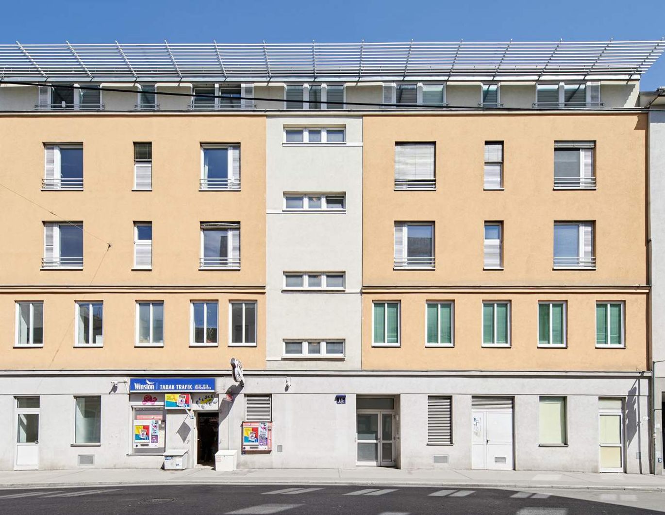 Dachgeschoßwohnung mit 3,81% Rendite -  unbefristet vermieteter 3 Zimmer Terrassentraum