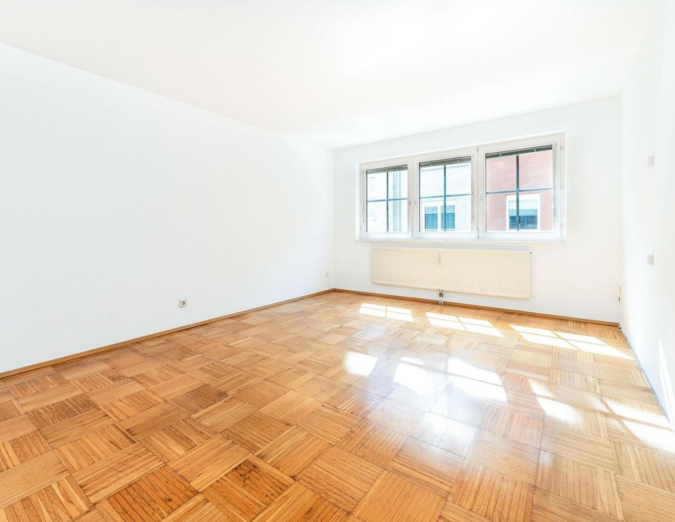 Lichtdurchflutete 2-Zimmer-Wohnung in Nußdorf zu vermieten!